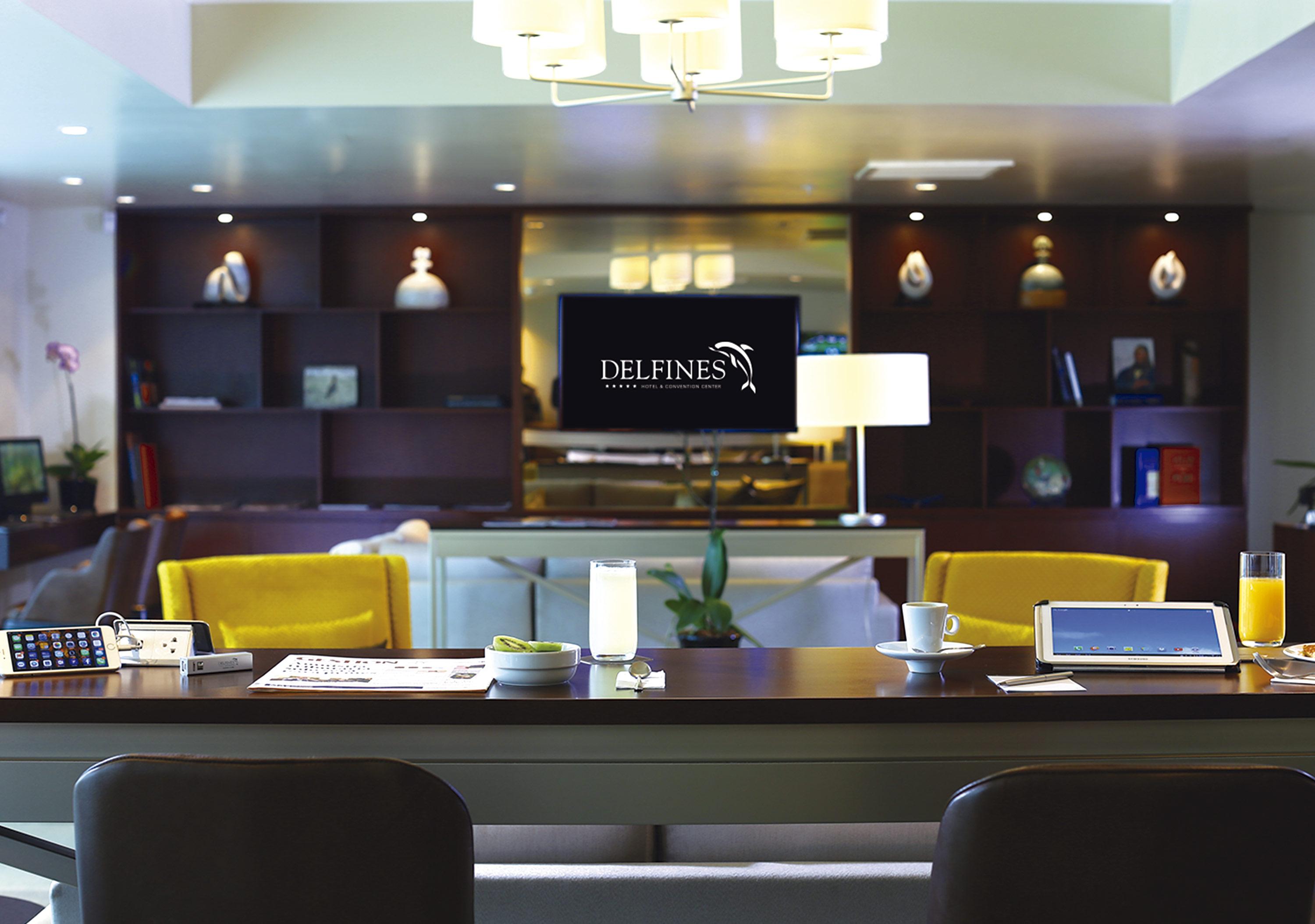 Delfines & Convention Center Hotel 5*