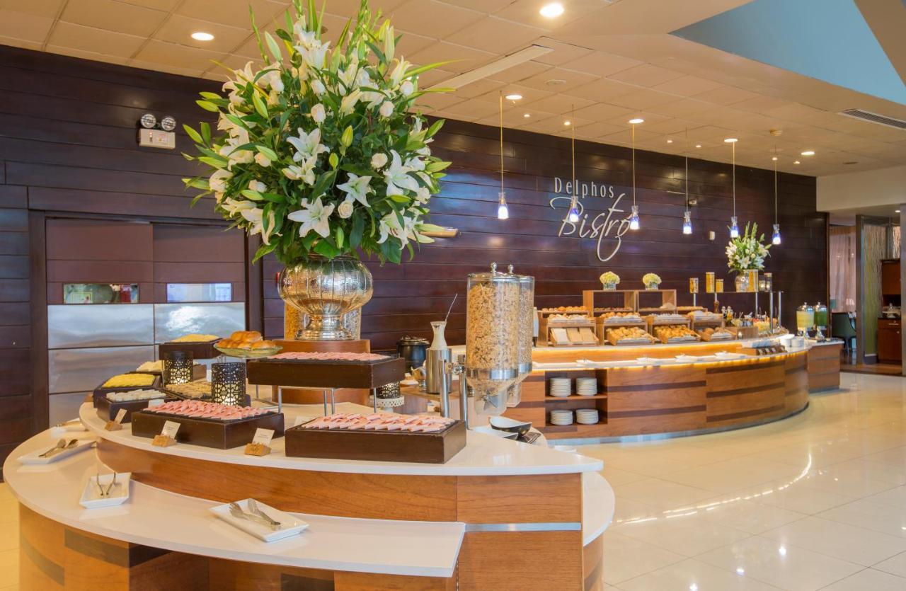Hotel Delfines & Convention Center 5*