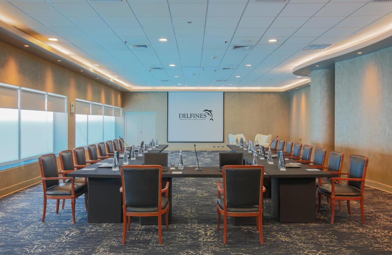 Delfines Hotel&convention Center
